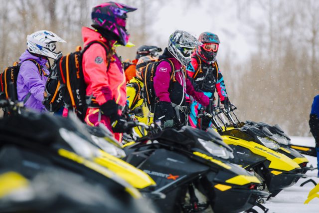 В школе только девушки